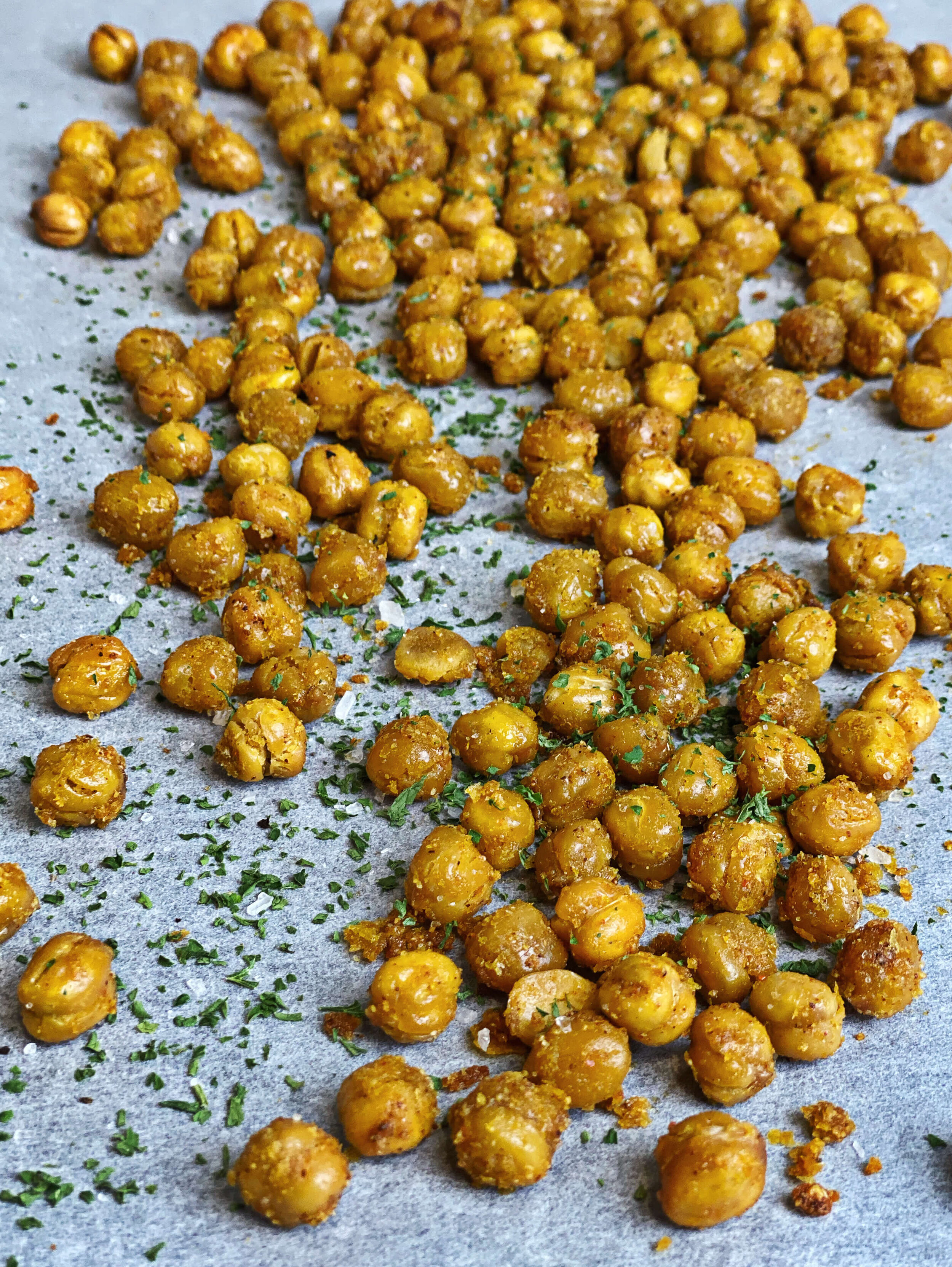 how to make crispy roasted chickpeas in the oven