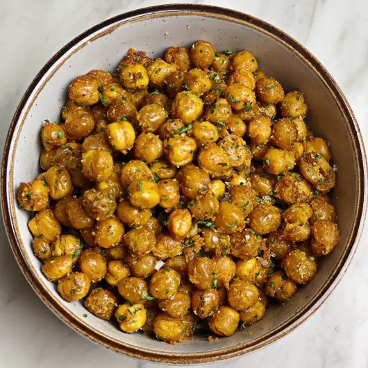 Ultimate Cripsy Roasted Chickpeas
